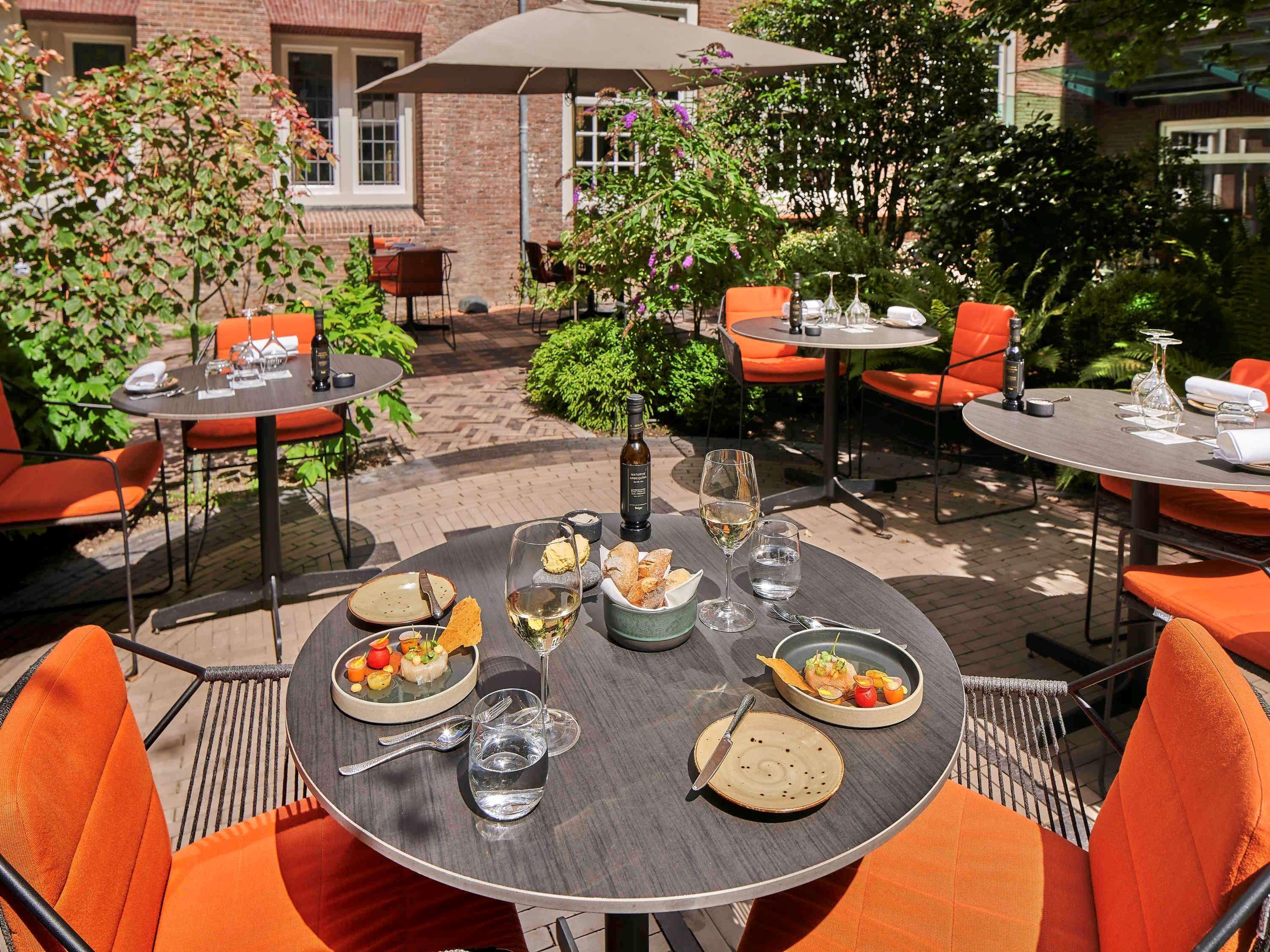 Sofitel Legend The Grand Amsterdam Hotel Exterior photo The restaurant's garden