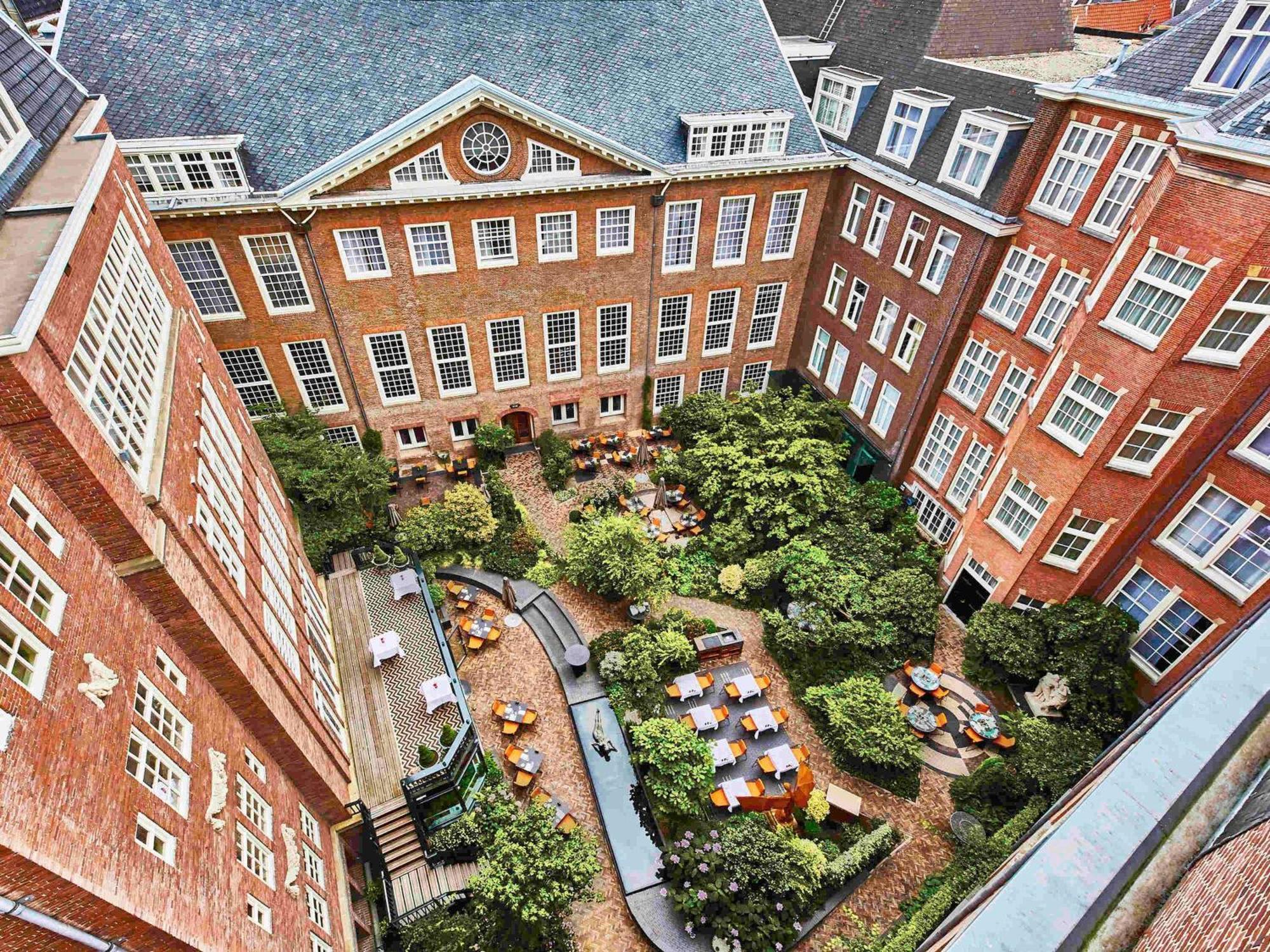 Sofitel Legend The Grand Amsterdam Hotel Exterior photo The courtyard of the Begijnhof